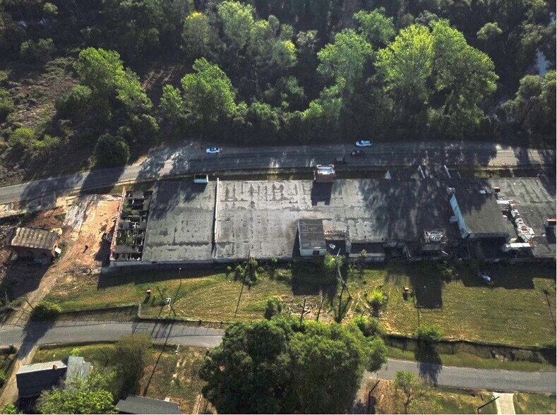 300 Woodlawn Ave, Mount Holly, NC à vendre - Photo du bâtiment - Image 2 de 8