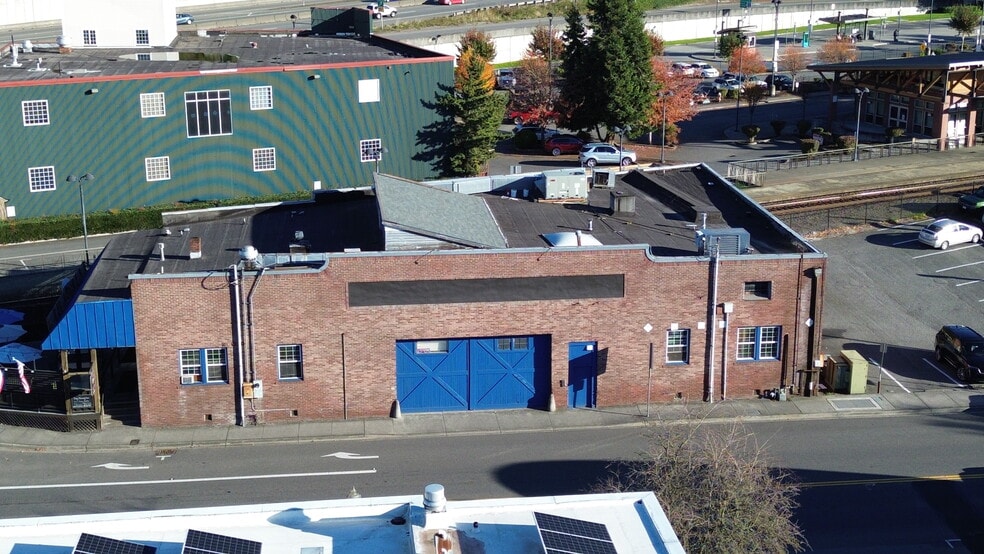 404 S 3rd St, Mount Vernon, WA for sale - Primary Photo - Image 1 of 3