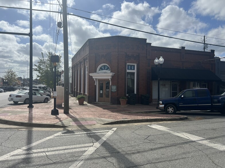 124 E College Ave, Ashburn, GA for sale - Building Photo - Image 3 of 13