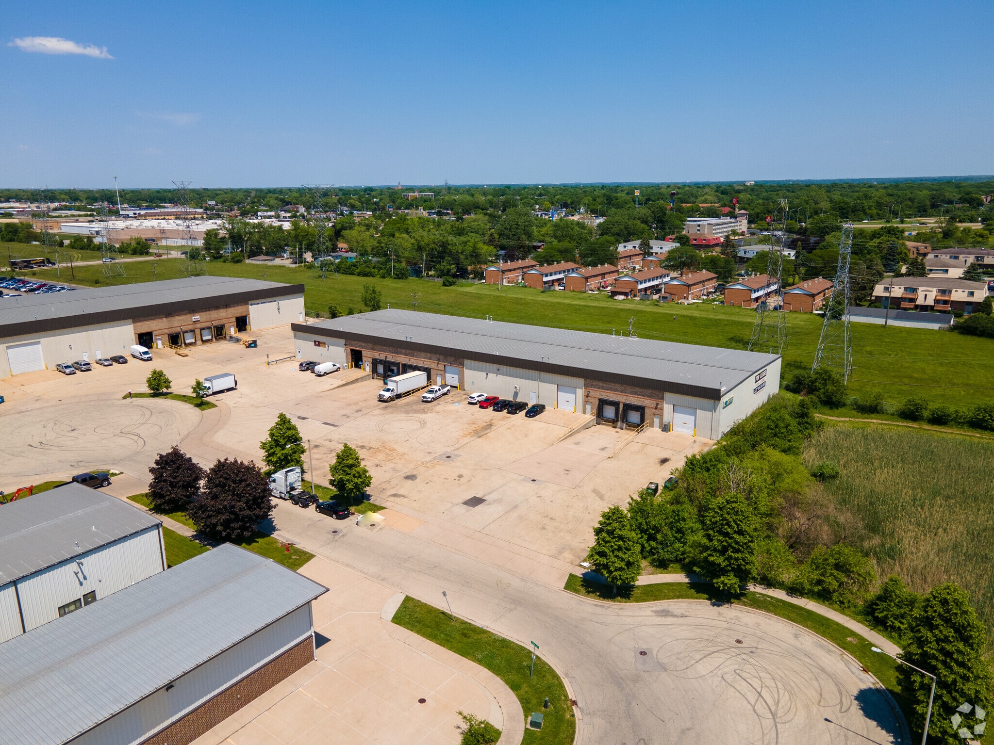 510-530 Oakleaf Ct, Joliet, IL à louer Aérien- Image 1 de 8