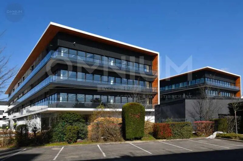 Bureau dans Dardilly à louer - Photo du bâtiment - Image 2 de 13