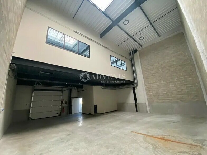Flex dans Les Pavillons-sous-Bois à louer - Photo intérieure - Image 2 de 8