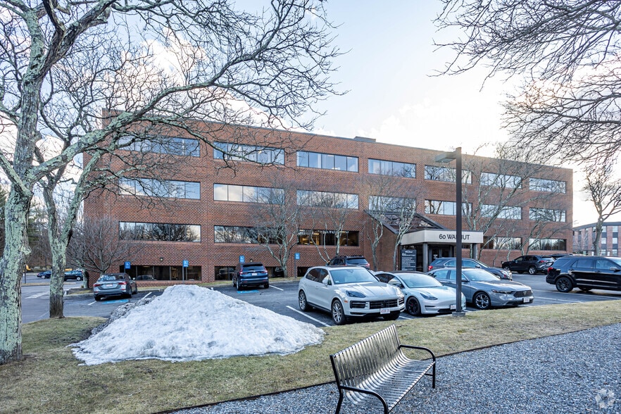 60 Walnut St, Wellesley, MA for lease - Building Photo - Image 3 of 5