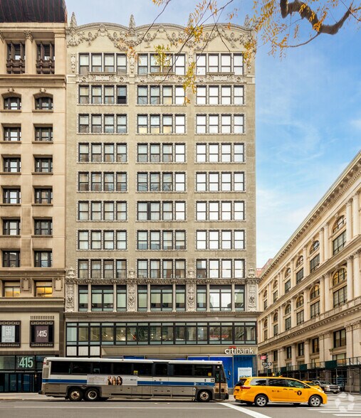 411 Fifth Ave, New York, NY à louer - Photo du bâtiment - Image 3 de 10
