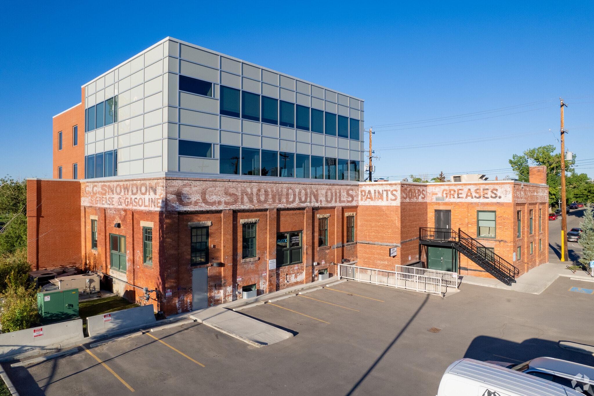 2010 11th St SW, Calgary, AB à vendre Photo du bâtiment- Image 1 de 13