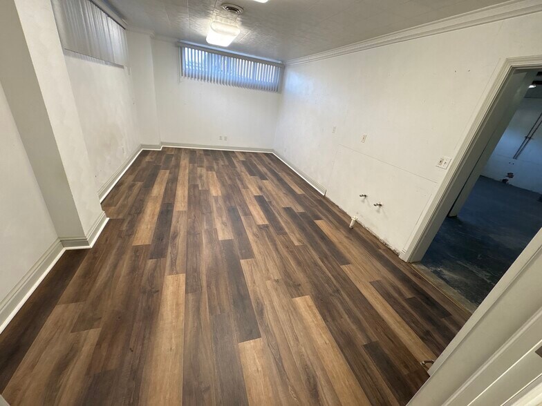 1511 Commerce St, Wellsburg, WV à louer - Photo intérieure - Image 3 de 6