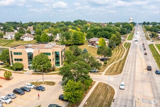 13375 University Ave, Clive, IA - AERIAL  map view
