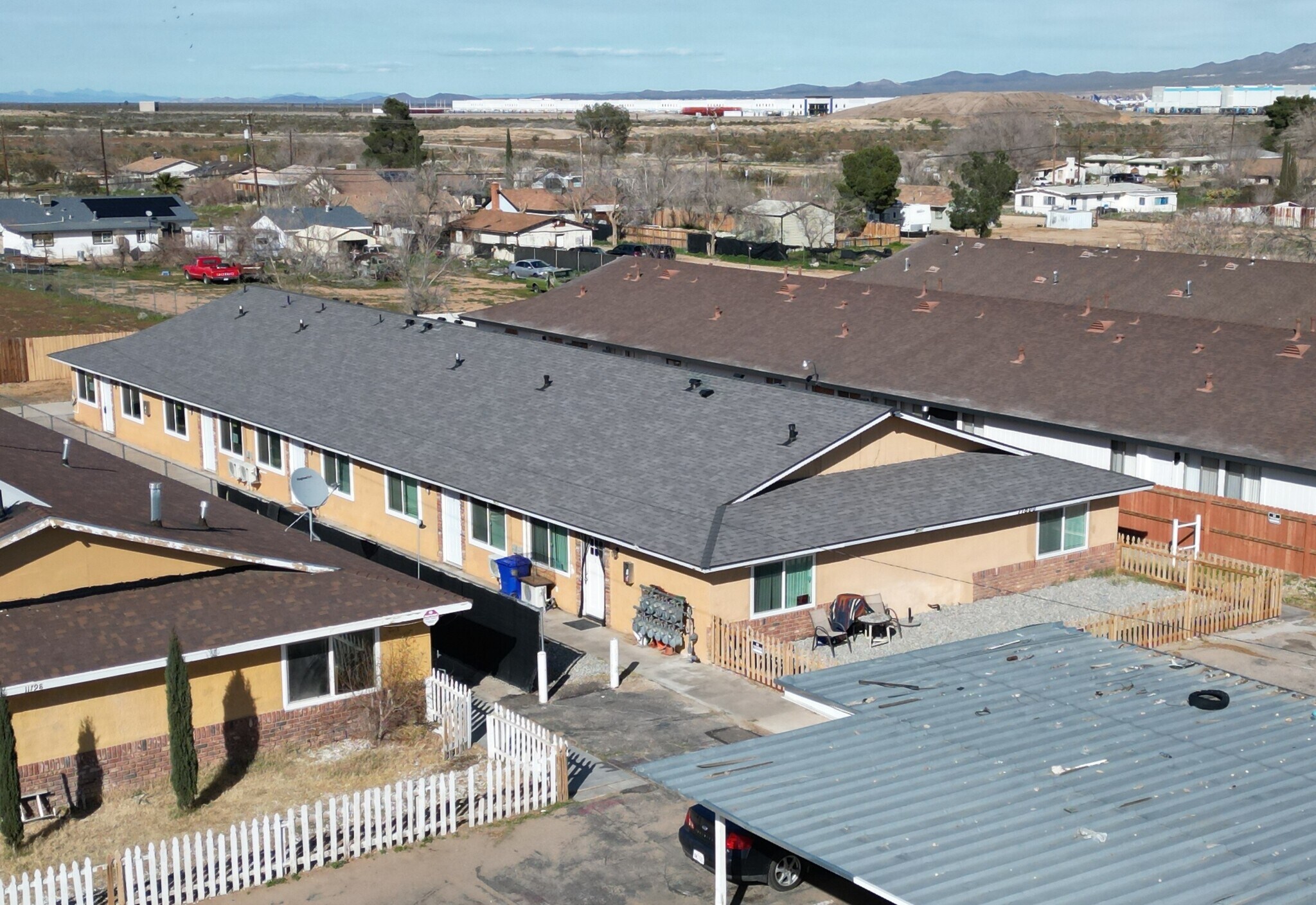 11800 White Ave, Adelanto, CA à vendre Photo principale- Image 1 de 17