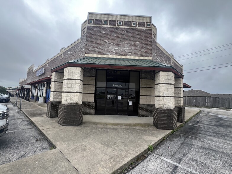 3310 E Central Texas Expy, Killeen, TX for lease - Building Photo - Image 1 of 5