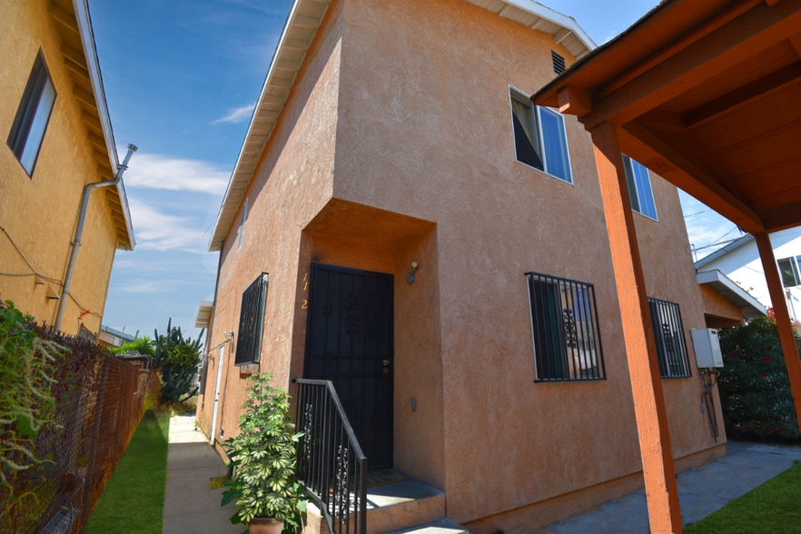 114 E. 102nd st, Los Angeles, CA à vendre - Photo du bâtiment - Image 3 de 11