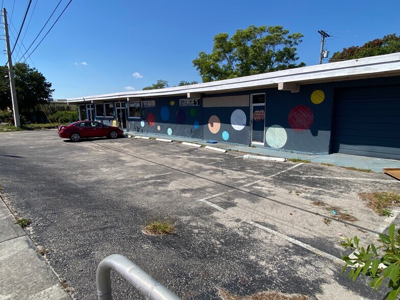 4231 N Dixie Hwy, Oakland Park, FL à louer - Photo du bâtiment - Image 2 de 3