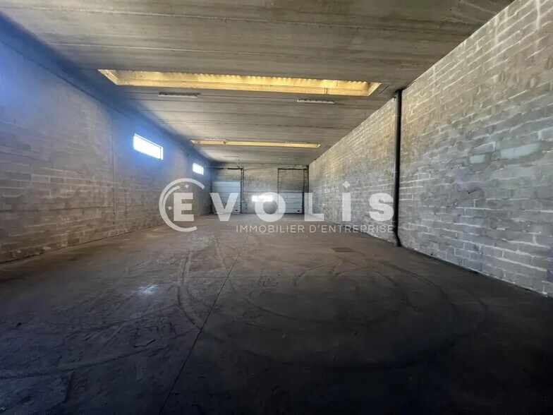 Flex dans Champigny-sur-Marne à louer - Photo du bâtiment - Image 3 de 15