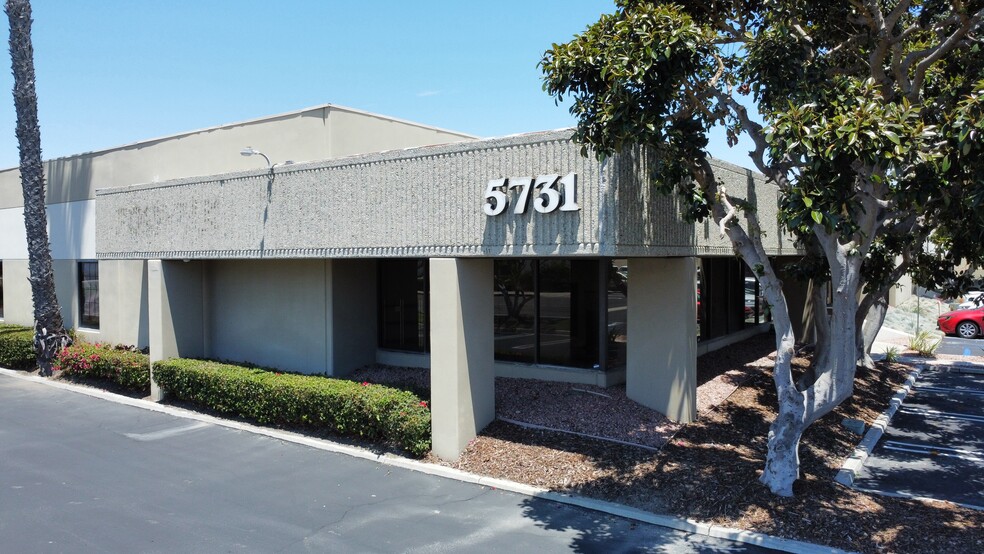 5731 McFadden Ave, Huntington Beach, CA for lease - Building Photo - Image 2 of 6