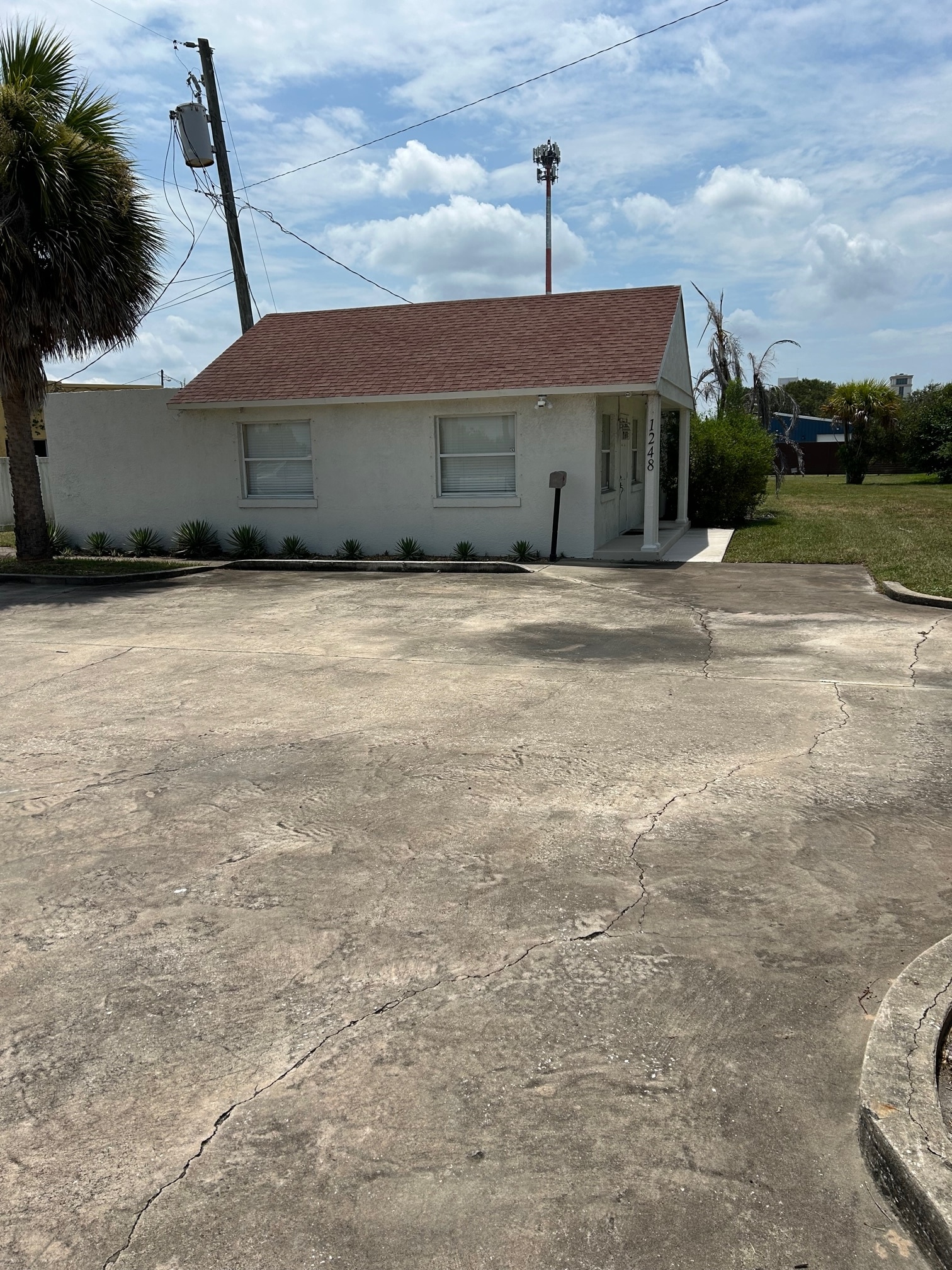 1250 S Harbor City Blvd, Melbourne, FL for lease Interior Photo- Image 1 of 9