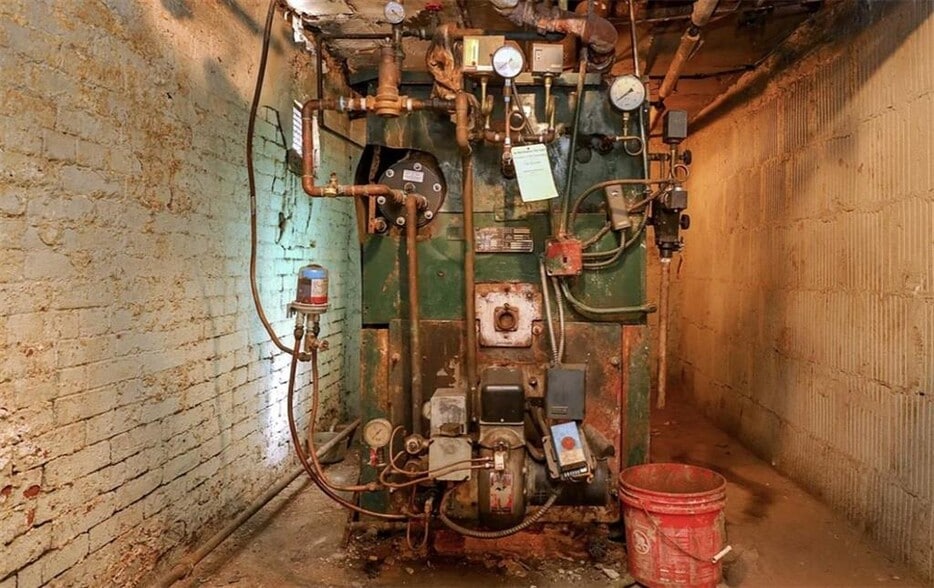 87 1st Ave, New York, NY for sale - Building Photo - Image 3 of 10