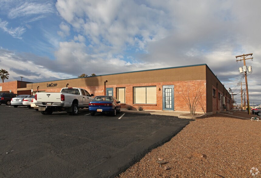 1011 N Craycroft Rd, Tucson, AZ à vendre - Photo du bâtiment - Image 2 de 3