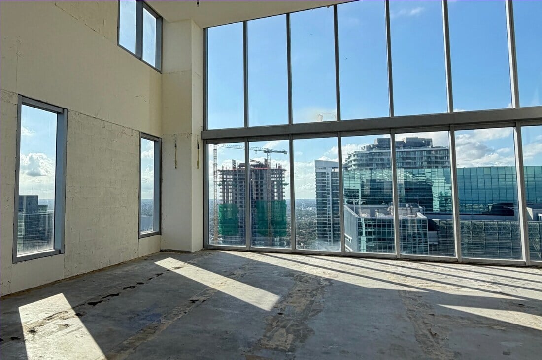 1300 Brickell Bay Dr, Miami, FL 33131 - Unit Rooftop -  - Interior Photo - Image 1 of 2