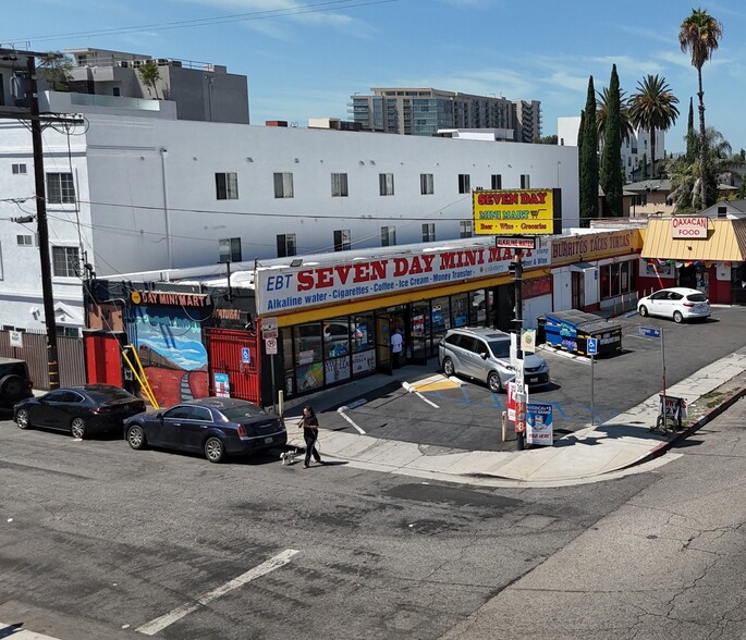 11150-11160 Burbank Blvd, North Hollywood, CA for sale - Building Photo - Image 1 of 7