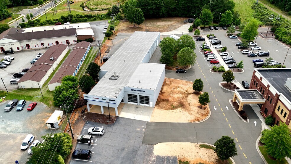 259 S Churton St, Hillsborough, NC à louer - Photo du bâtiment - Image 2 de 5