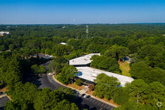 6075 The Corners Pky, Peachtree Corners, GA - Aérien  Vue de la carte - Image1