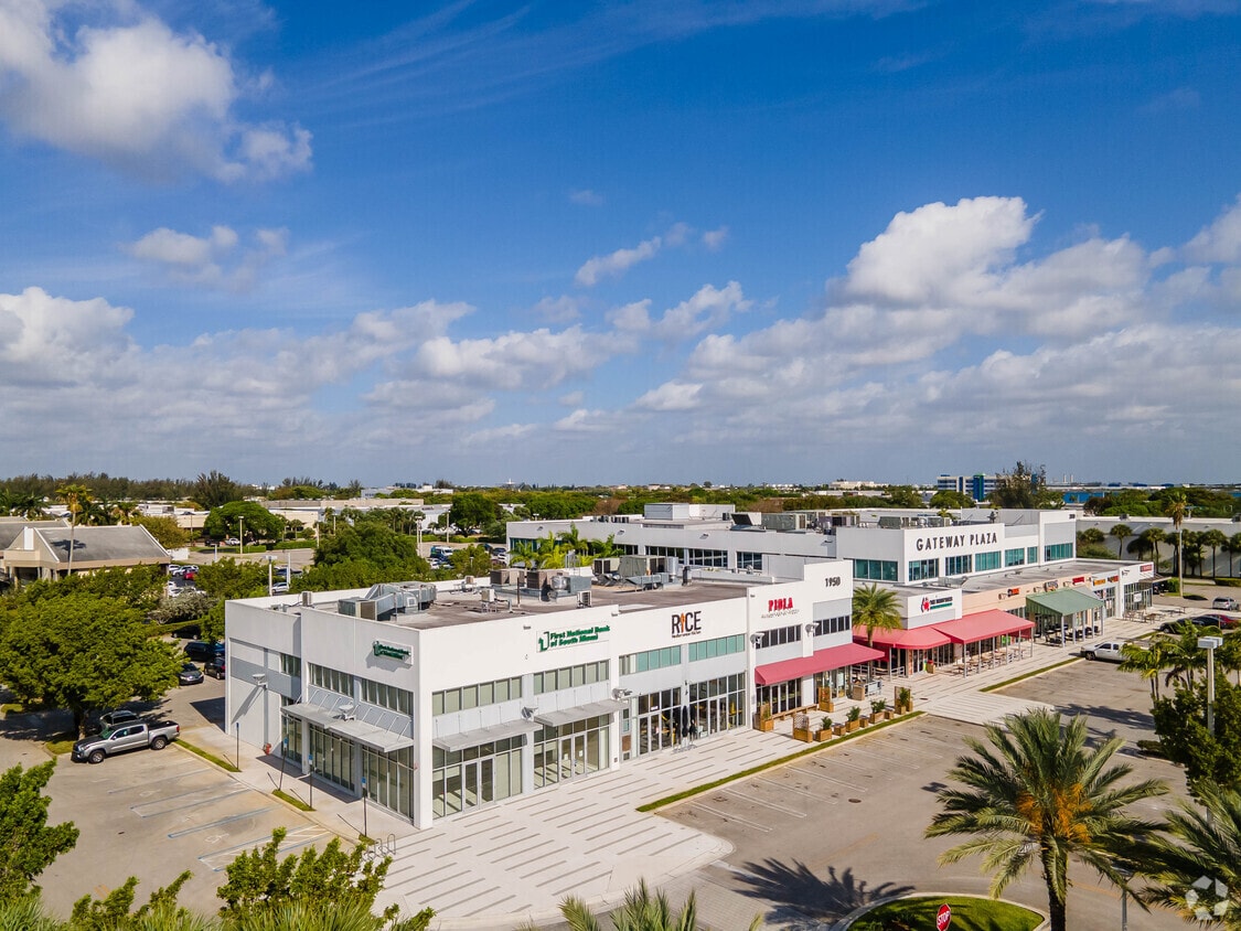 1950 NW 87th Ave, Doral, FL for lease Primary Photo- Image 1 of 11