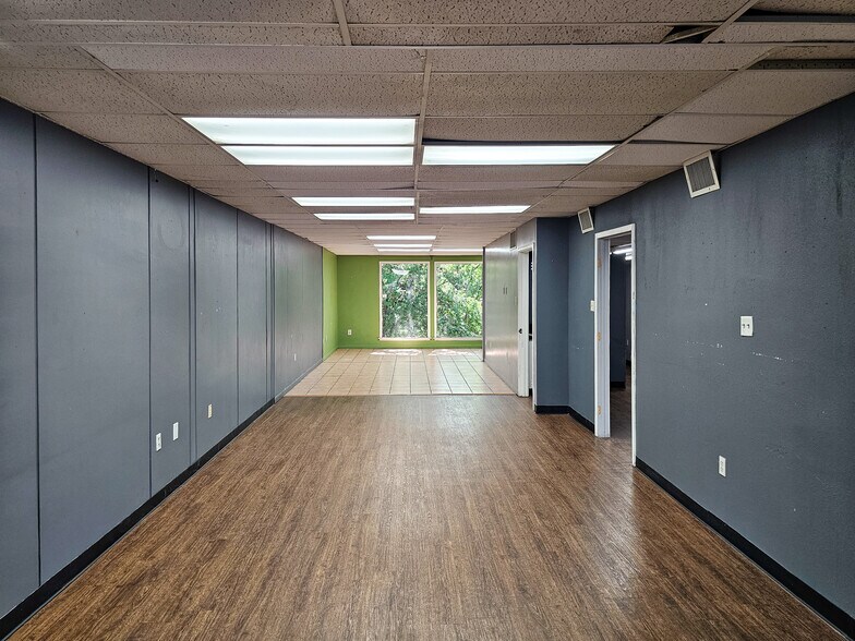 209 S Leggett Dr, Abilene, TX à vendre - Photo du bâtiment - Image 2 de 26