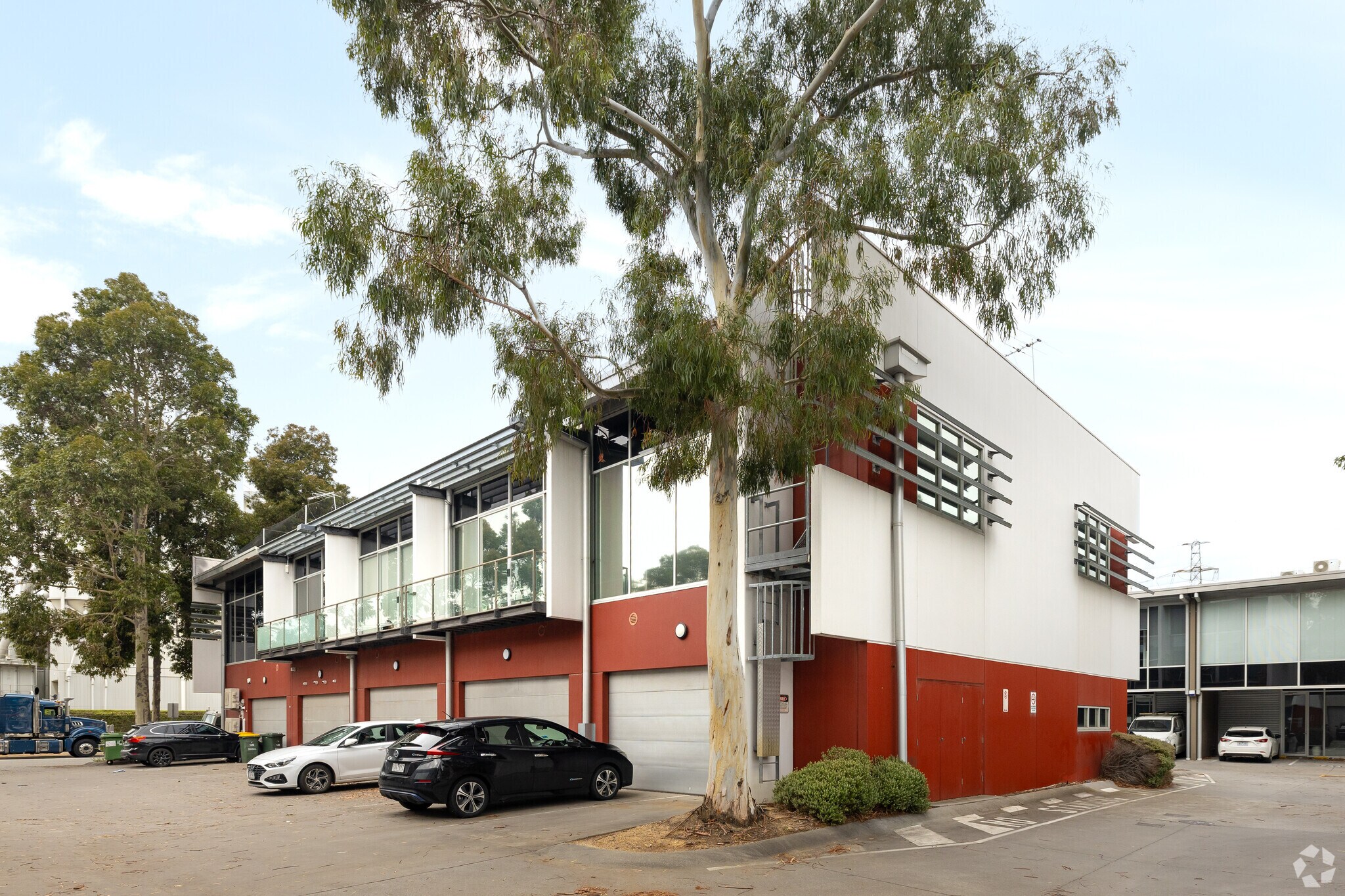 9 Hall Street, Port Melbourne for lease Primary Photo- Image 1 of 7