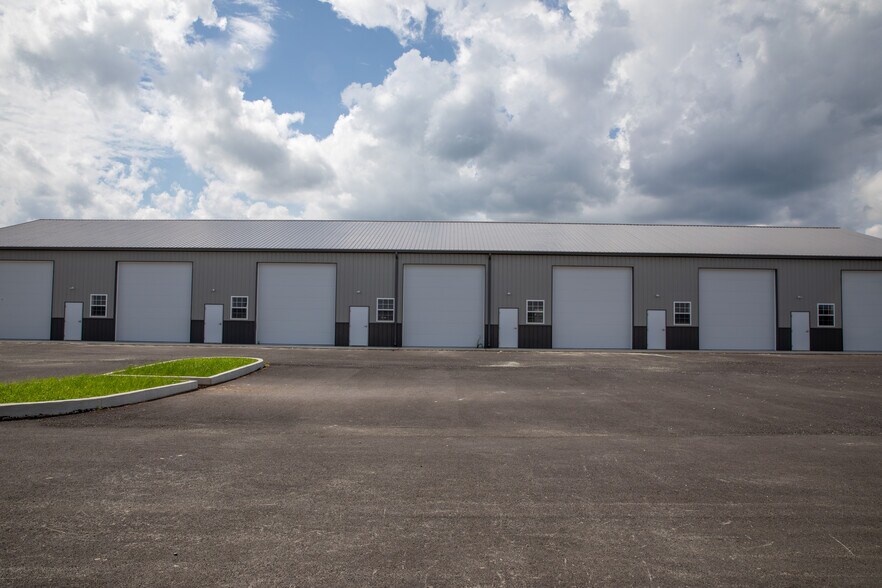 320 Mullet Run, Milford, DE à louer - Photo du bâtiment - Image 3 de 9