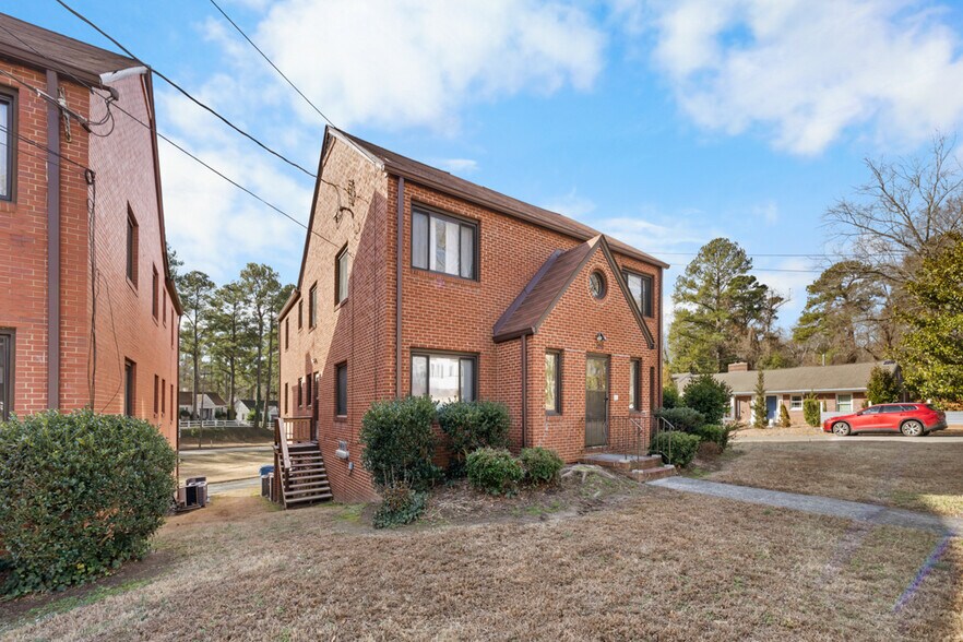 107 Hilton Ave, Durham, NC à vendre - Photo du bâtiment - Image 3 de 27