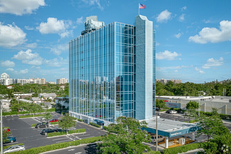 1600 S Federal Hwy, Pompano Beach, FL à vendre - Photo du bâtiment - Image 2 de 11
