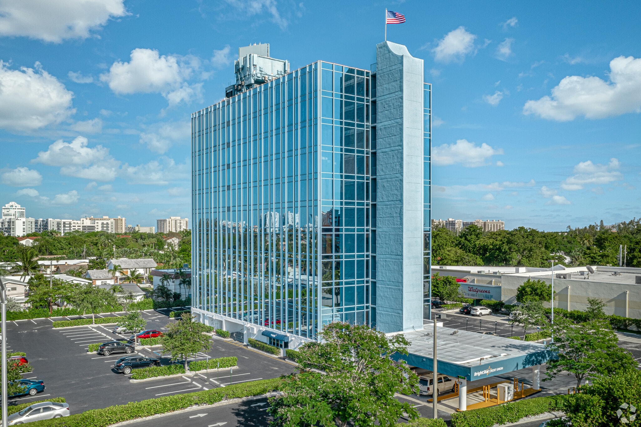 1600 S Federal Hwy, Pompano Beach, FL à louer Photo du bâtiment- Image 1 de 2
