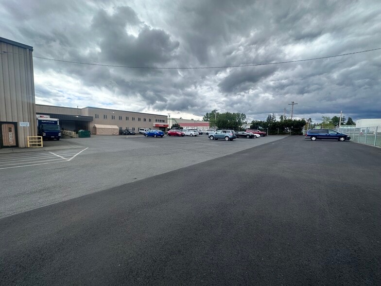 2000 Kentucky St, Bellingham, WA for sale - Building Photo - Image 2 of 28