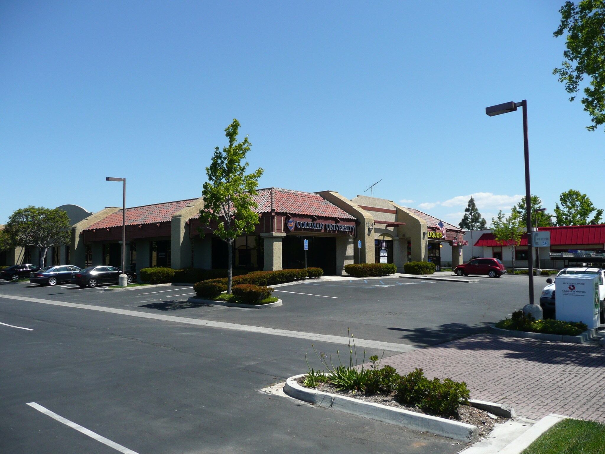 1284 W San Marcos Blvd, San Marcos, CA à louer Photo principale- Image 1 de 8