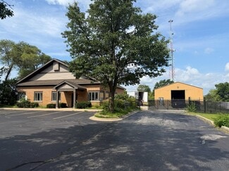 More details for 72 East St, Crystal Lake, IL - Industrial for Lease