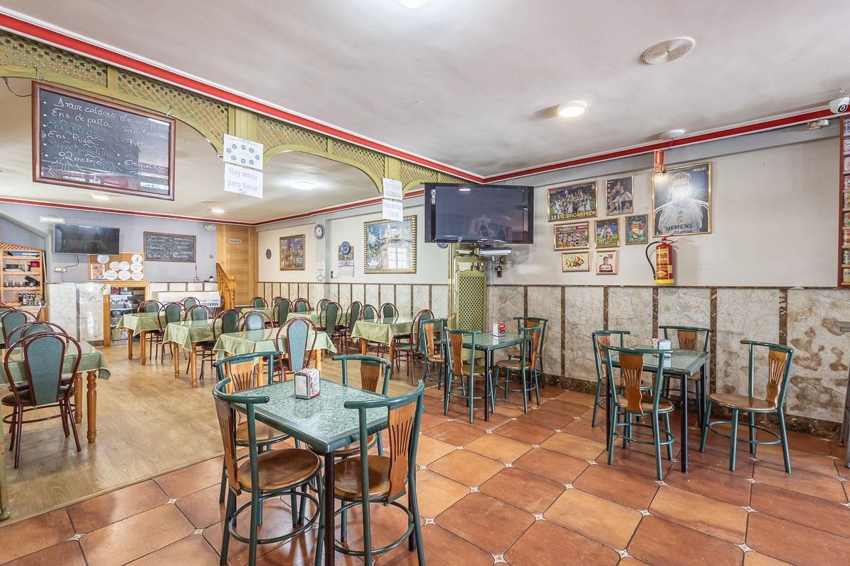 Hurpe, 22, Atarfe, Granada for sale Building Photo- Image 1 of 37