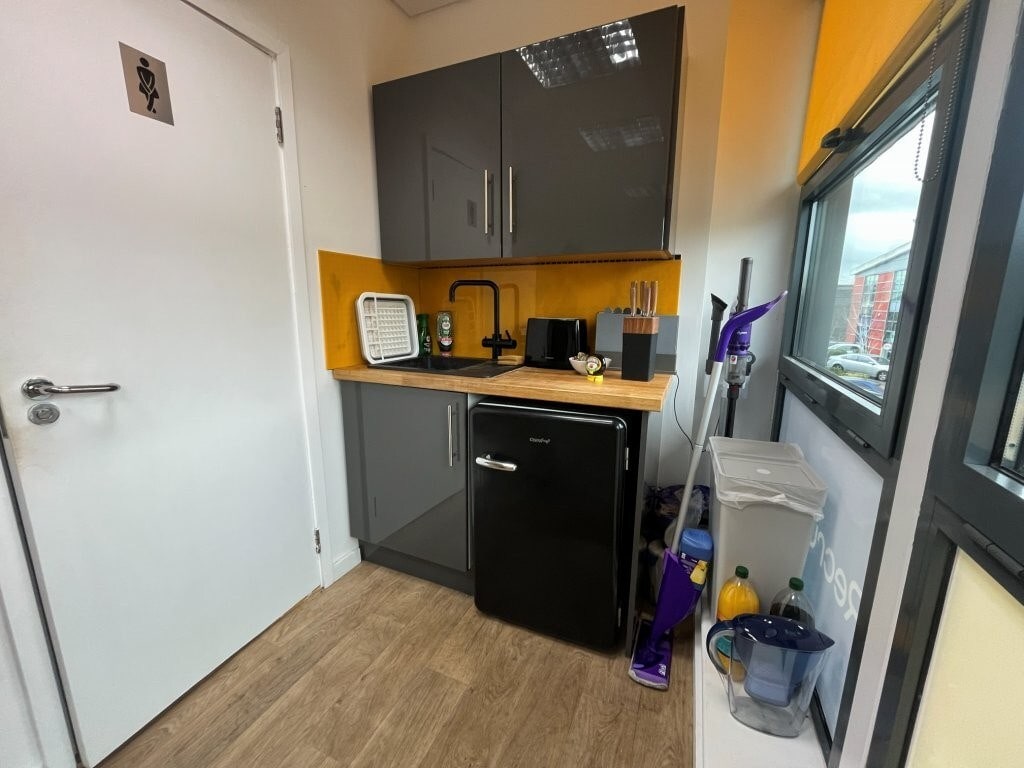 Orion Ave, Ipswich, SFK IP6 0LW - Unit 7 - - Interior Photo - Image 2 of 2
