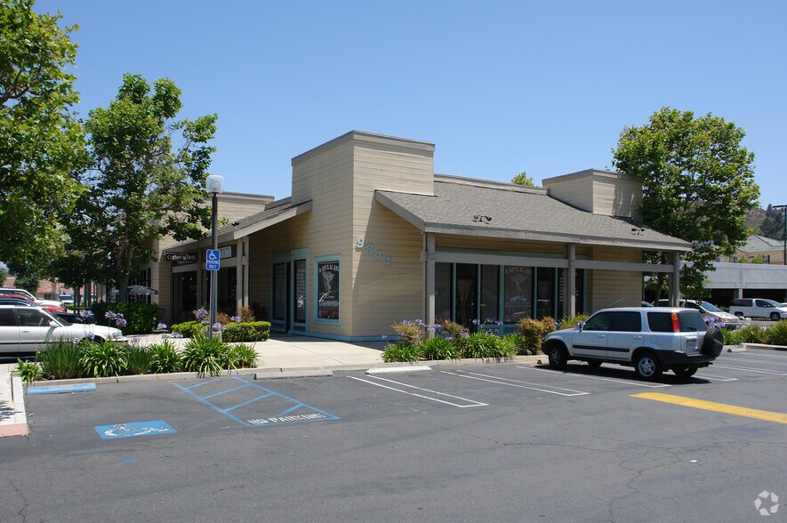 9844 Hibert St, San Diego, CA à vendre - Photo principale - Image 1 de 3