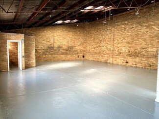 Plus de détails pour 38 Levanswell Rd, Moorabbin - Industriel à louer