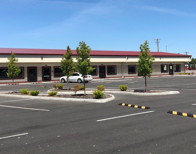 585 Stevens Dr, Richland, WA for lease - Building Photo - Image 2 of 5