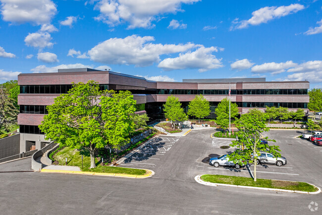 More details for 7500 Olson Memorial Hwy, Golden Valley, MN - Office for Lease