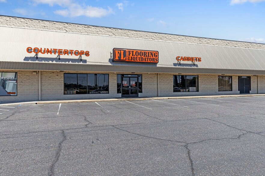 2448-2452 N Clovis Ave, Fresno, CA à vendre - Photo du bâtiment - Image 3 de 8