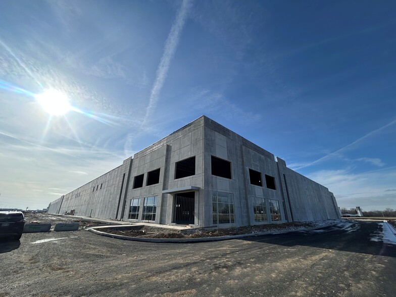 1345 Rohr Rd, Lockbourne, OH for lease - Construction Photo - Image 2 of 4