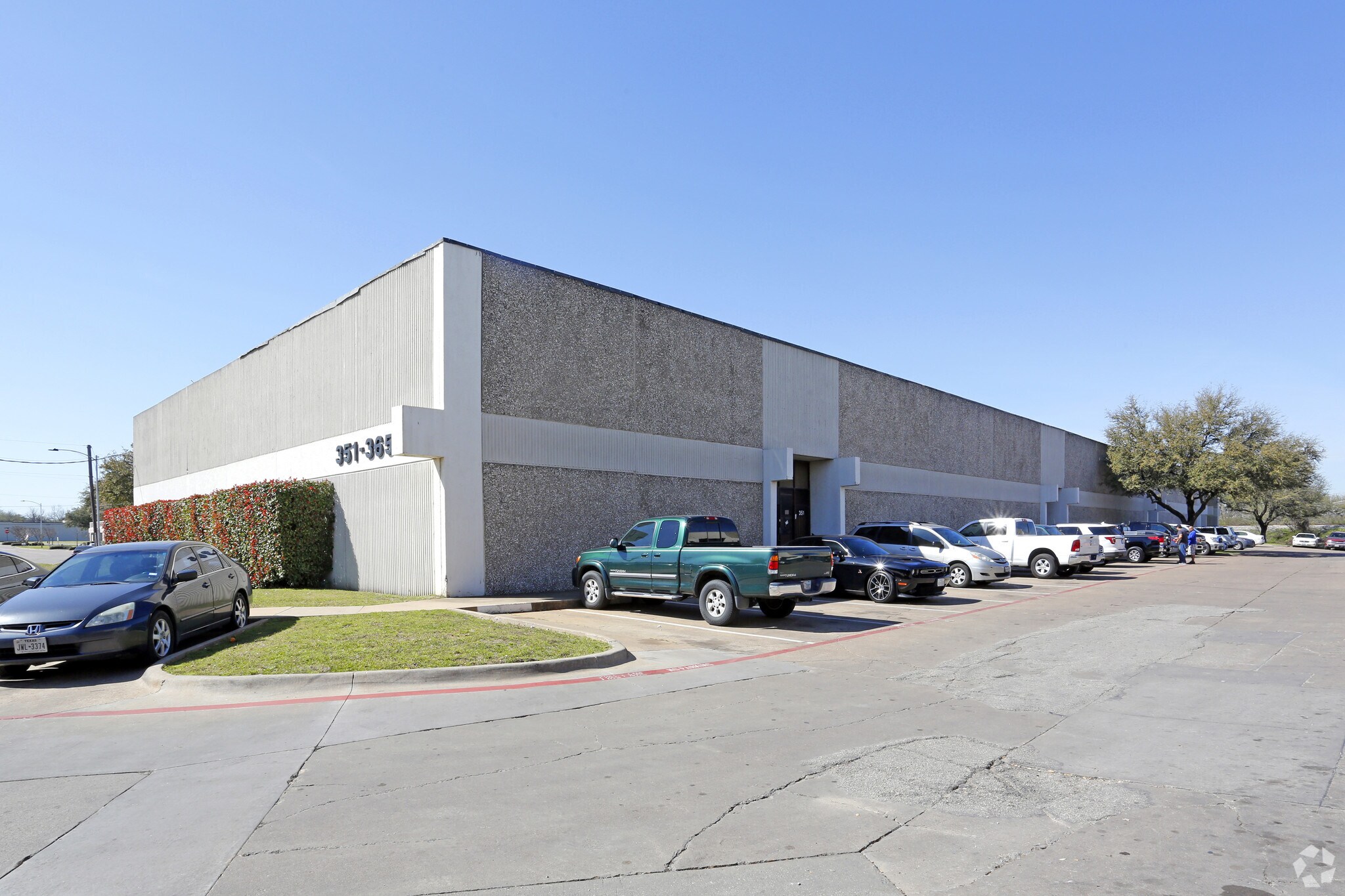 351 Exchange Dr, Arlington, TX à louer Photo principale- Image 1 de 3