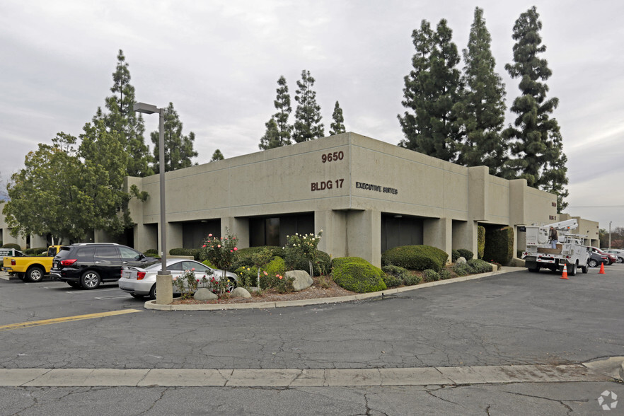 9650 Business Center Dr, Rancho Cucamonga, CA for lease - Building Photo - Image 1 of 2