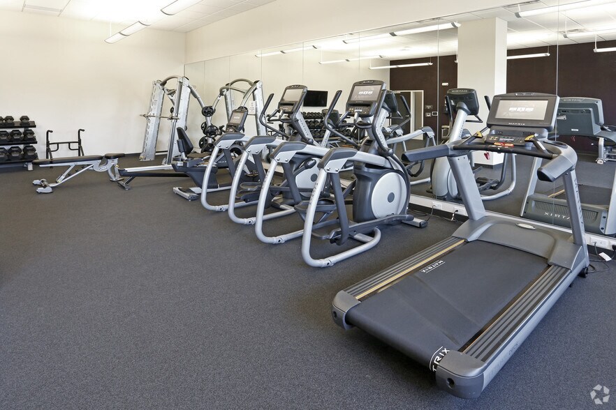 3030 France Ave S, Saint Louis Park, MN à louer - Photo intérieure - Image 3 de 85