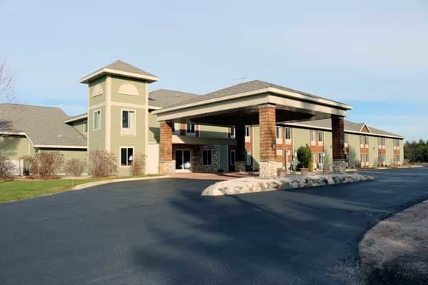 1600 N US Highway 31, Pellston, MI for sale - Primary Photo - Image 1 of 10