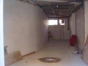 Retail in Manresa, Barcelona for lease Interior Photo- Image 2 of 2