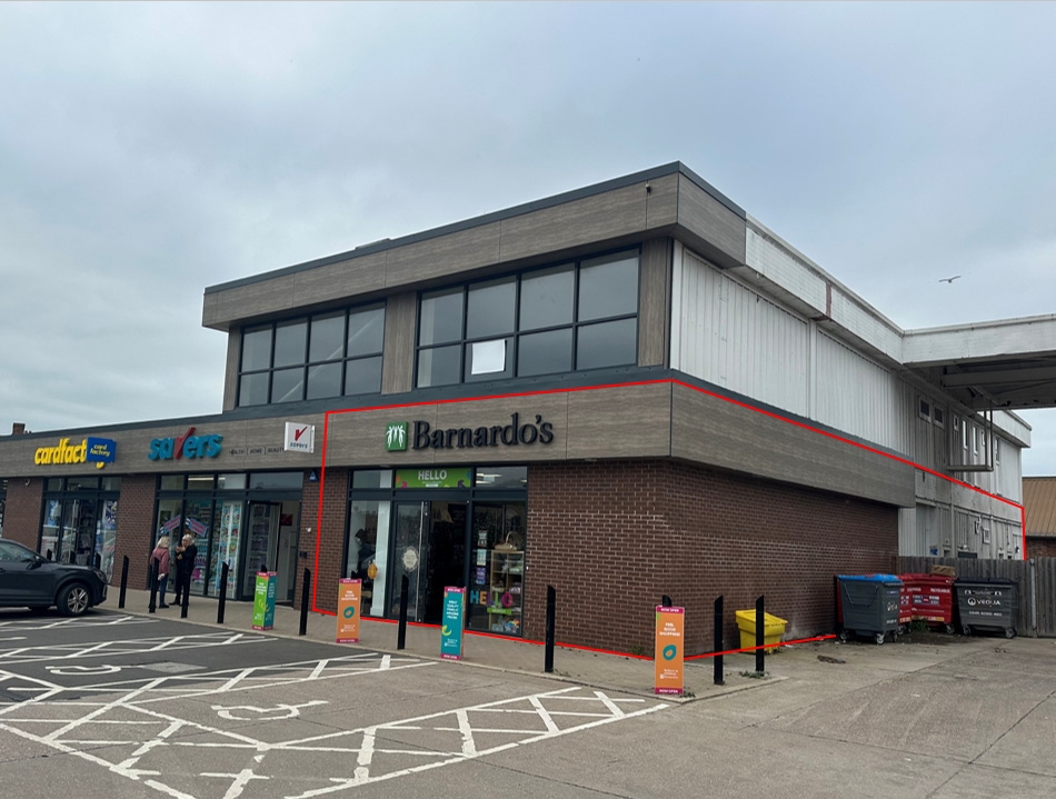 High St, Newport à louer Photo du bâtiment- Image 1 de 3