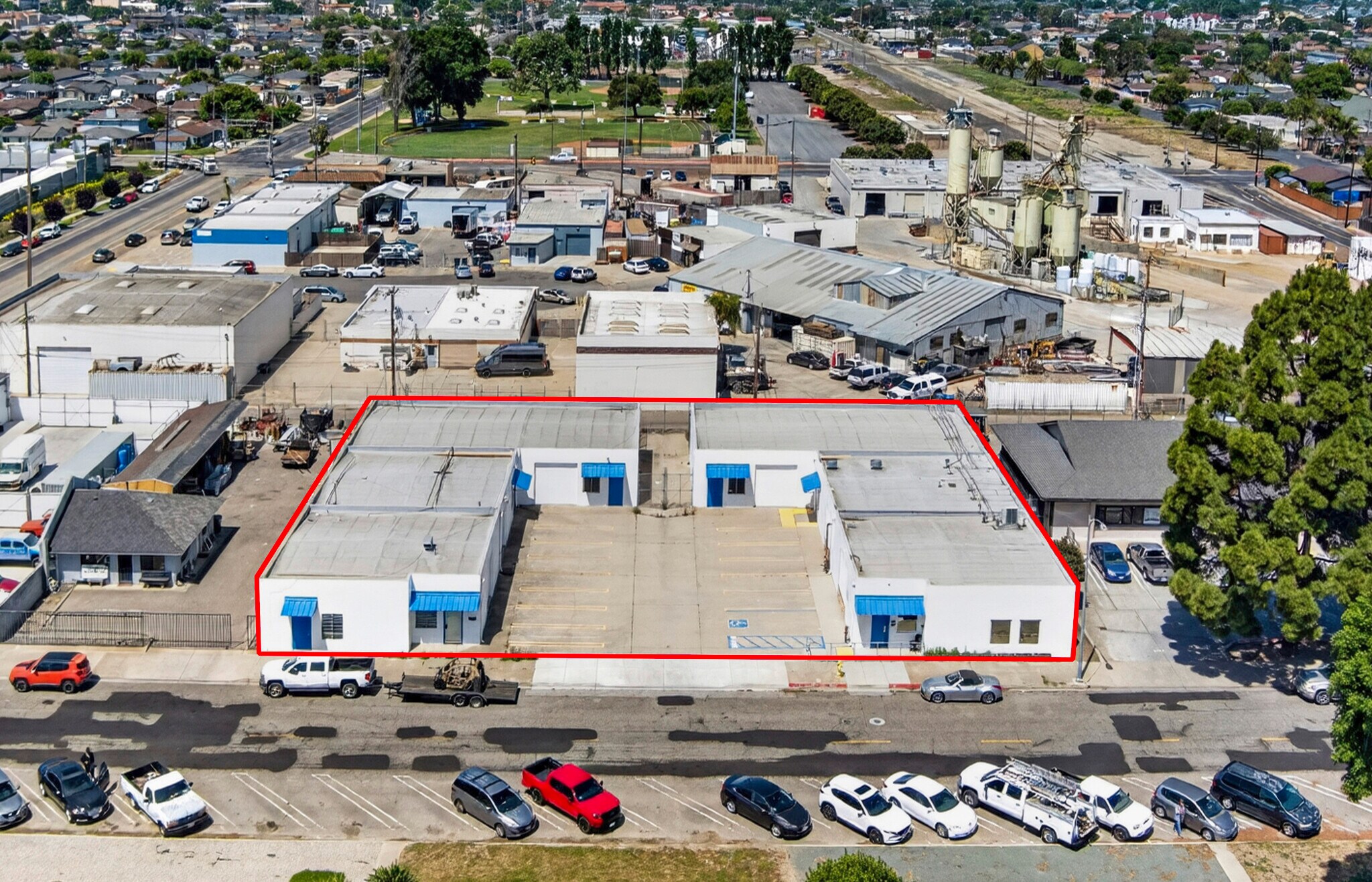 311-315 N Second St, Lompoc, CA à vendre Photo du bâtiment- Image 1 de 9