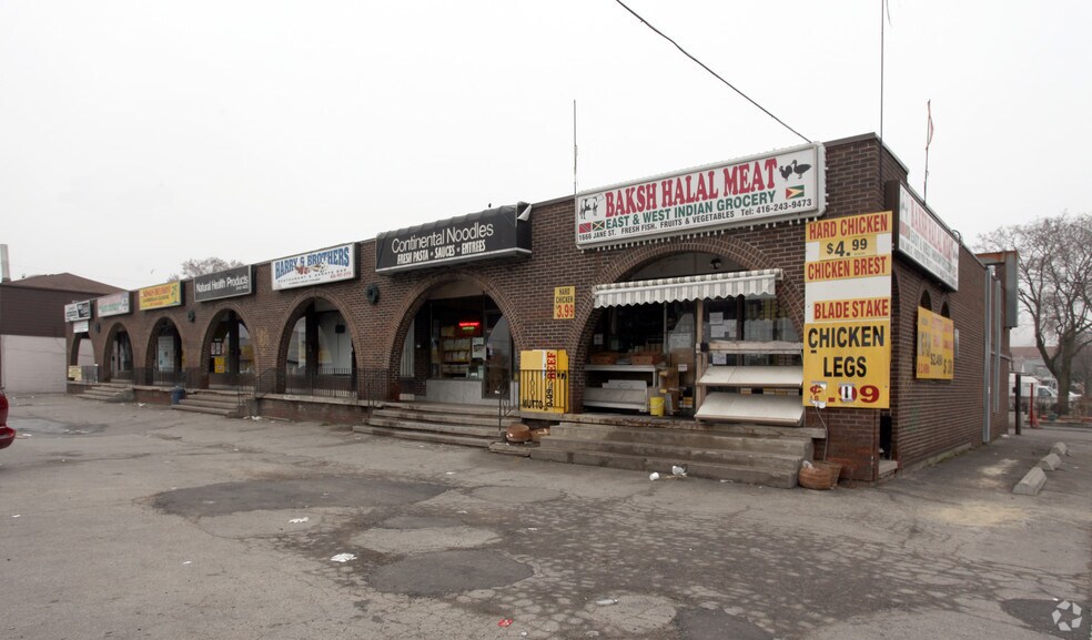 1656 A Jane St, Toronto, ON à vendre - Photo principale - Image 1 de 1